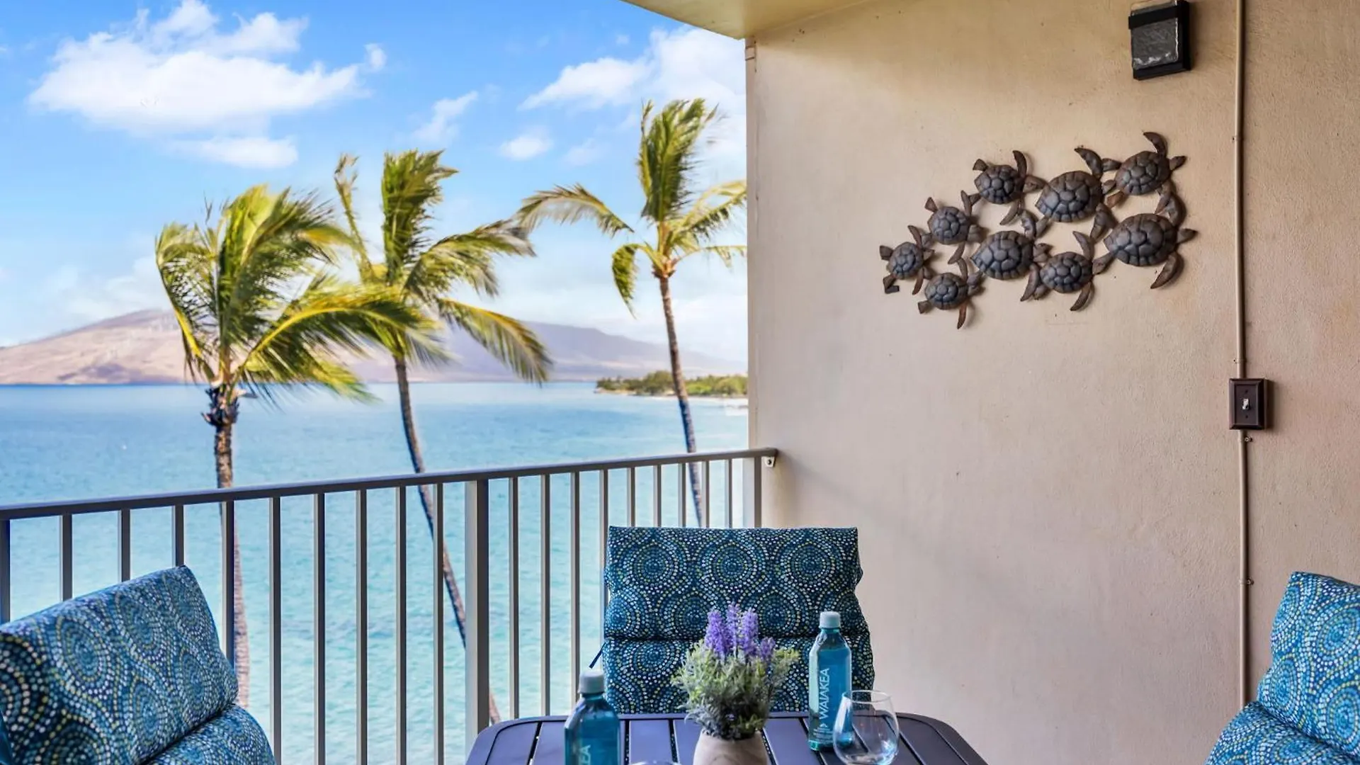 Watch Whales And Sunsets From Your Bed - Double Master Sunset Suite Kihei