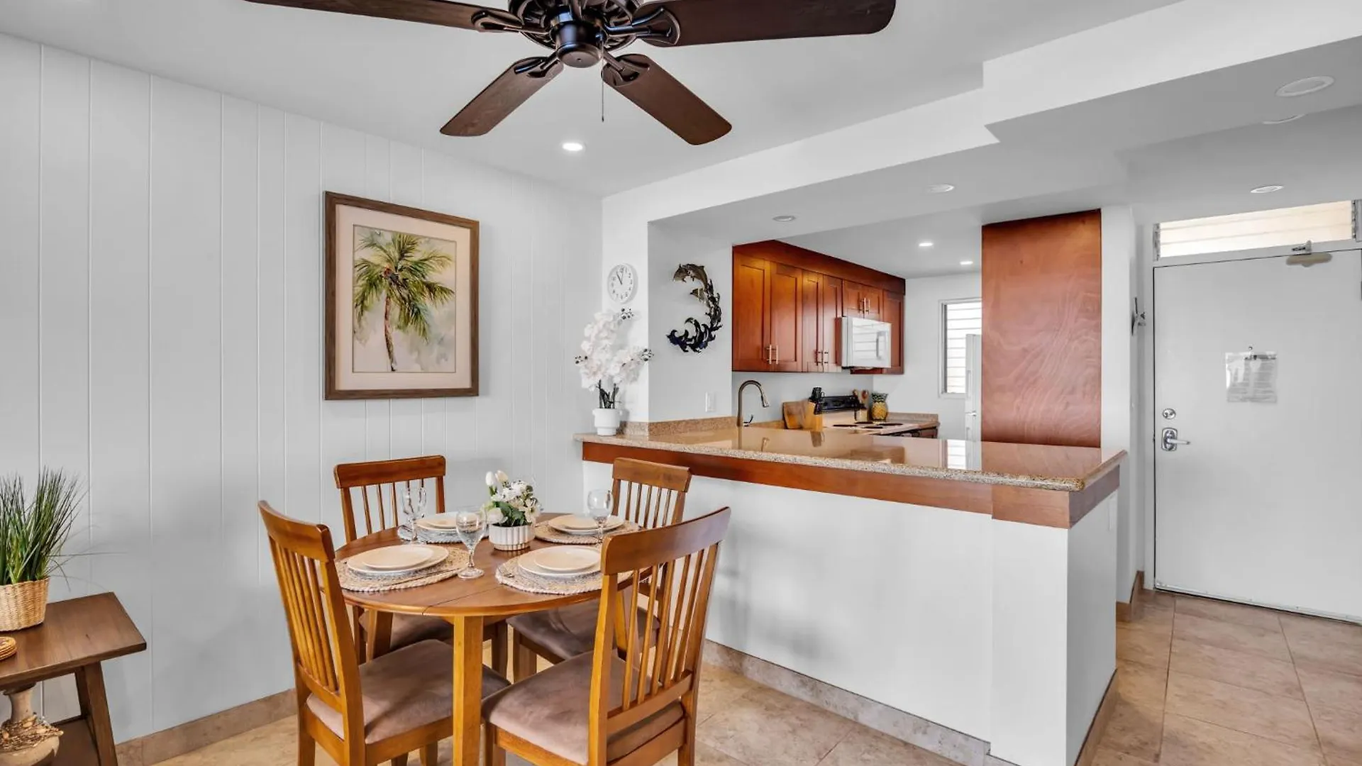 Watch Whales And Sunsets From Your Bed - Double Master Sunset Suite Kihei