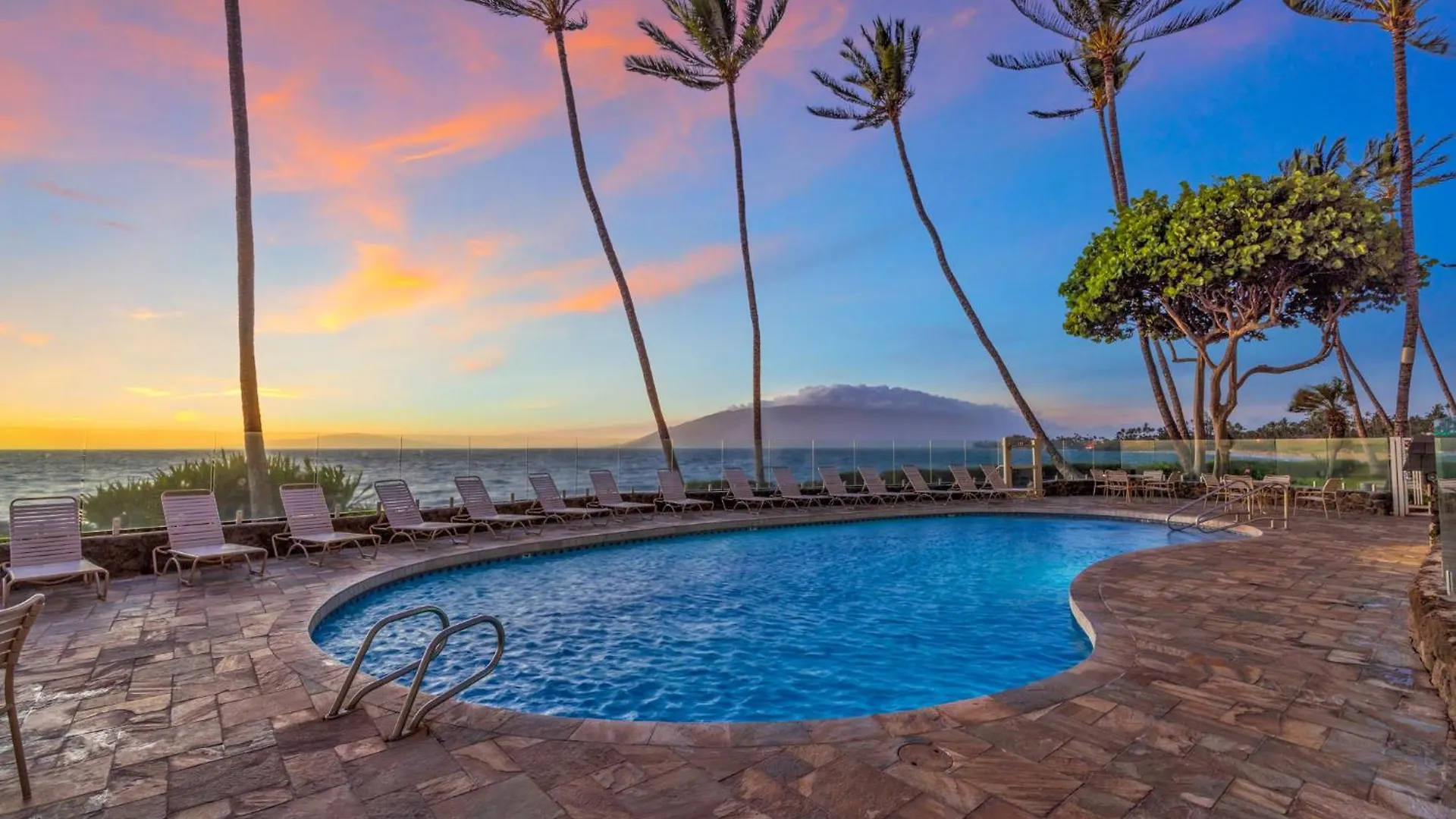 Watch Whales And Sunsets From Your Bed - Double Master Sunset Suite Kihei Prázdninový dům